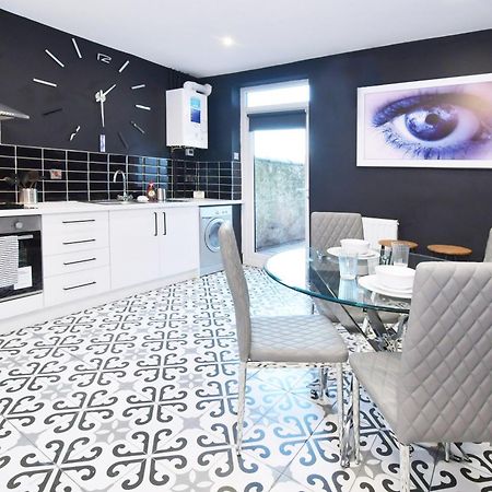 Townhouse @ Henry Street Crewe Hotell Exteriör bild