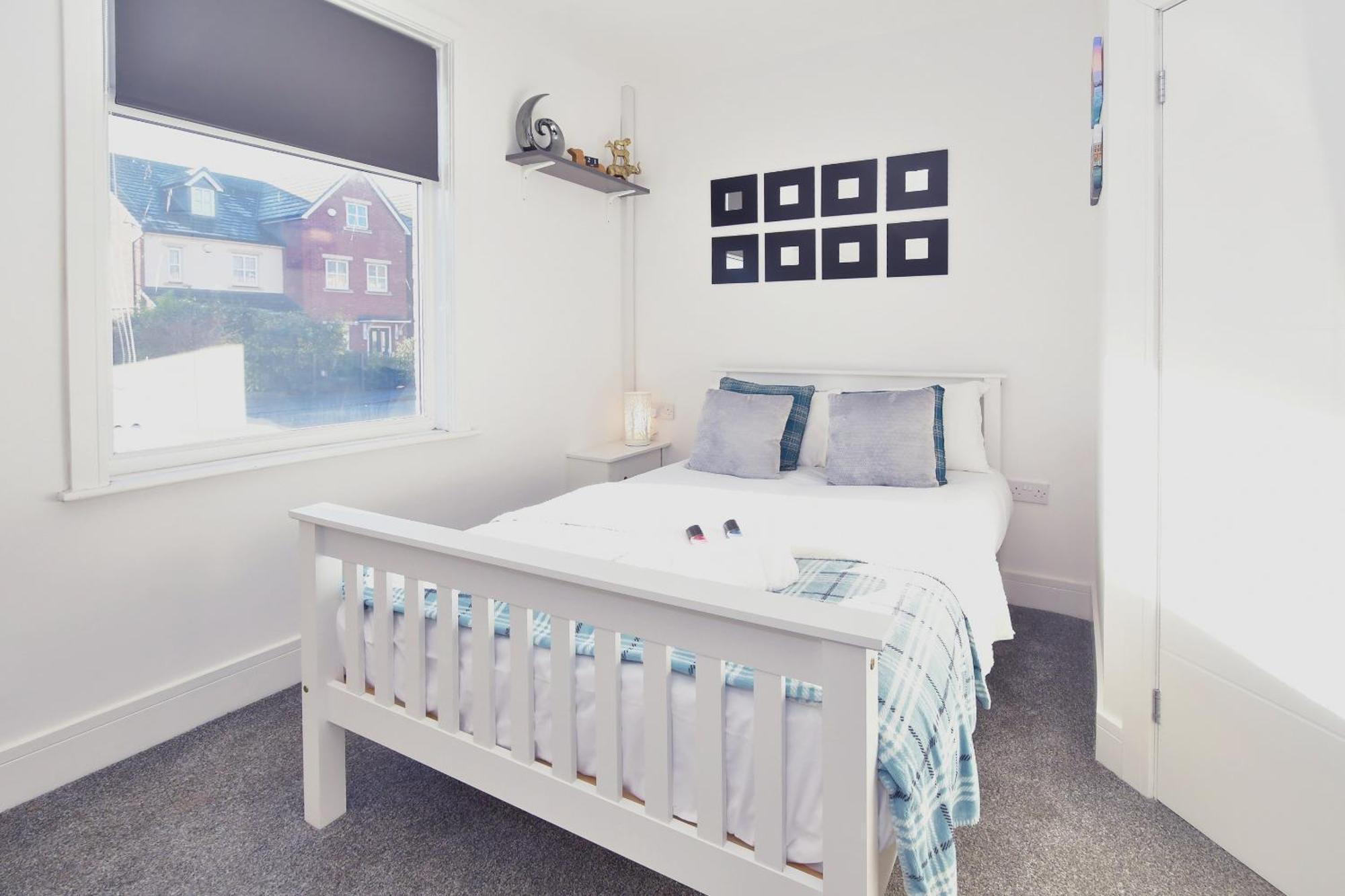 Townhouse @ Henry Street Crewe Hotell Exteriör bild