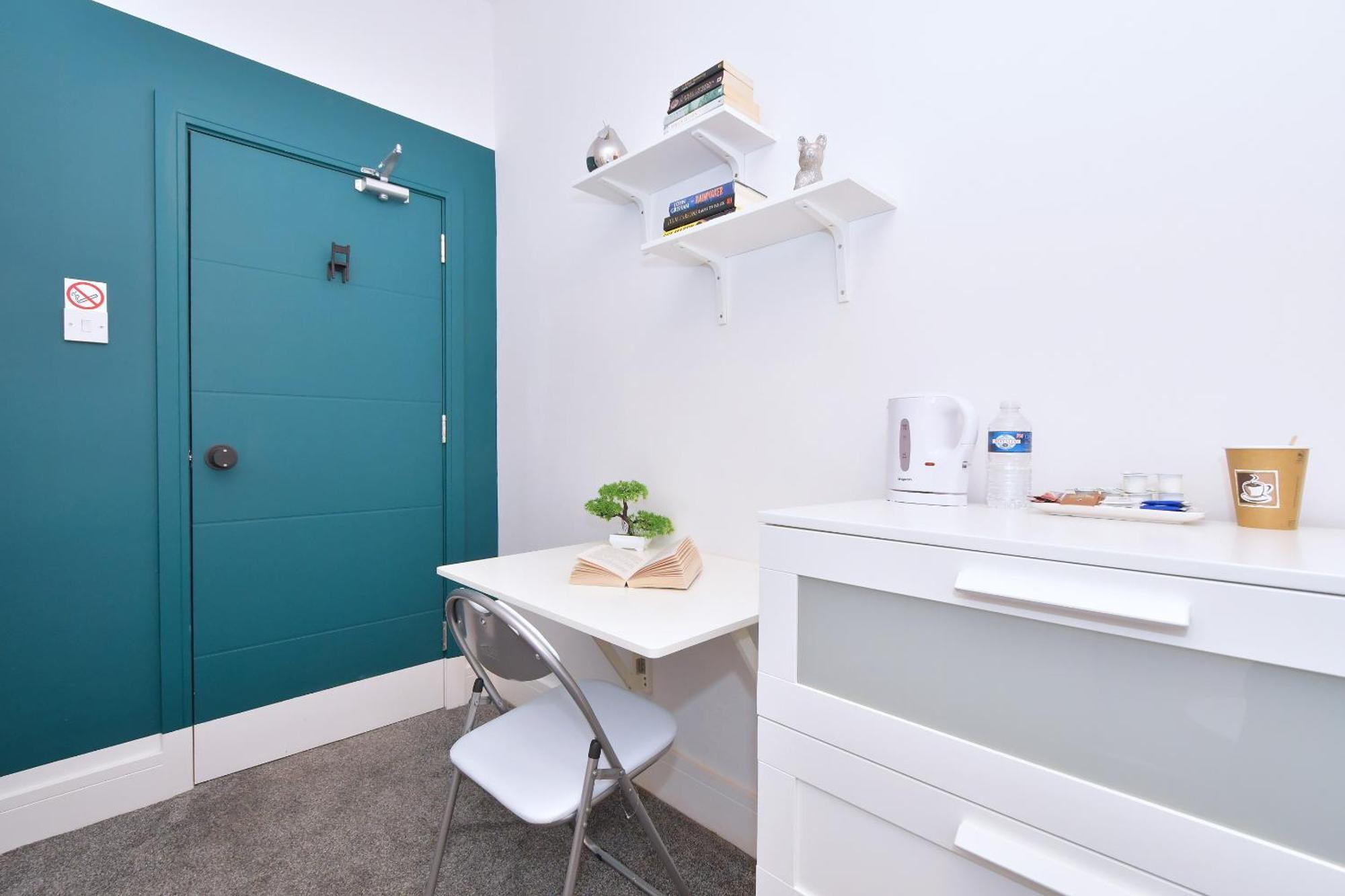 Townhouse @ Henry Street Crewe Hotell Exteriör bild