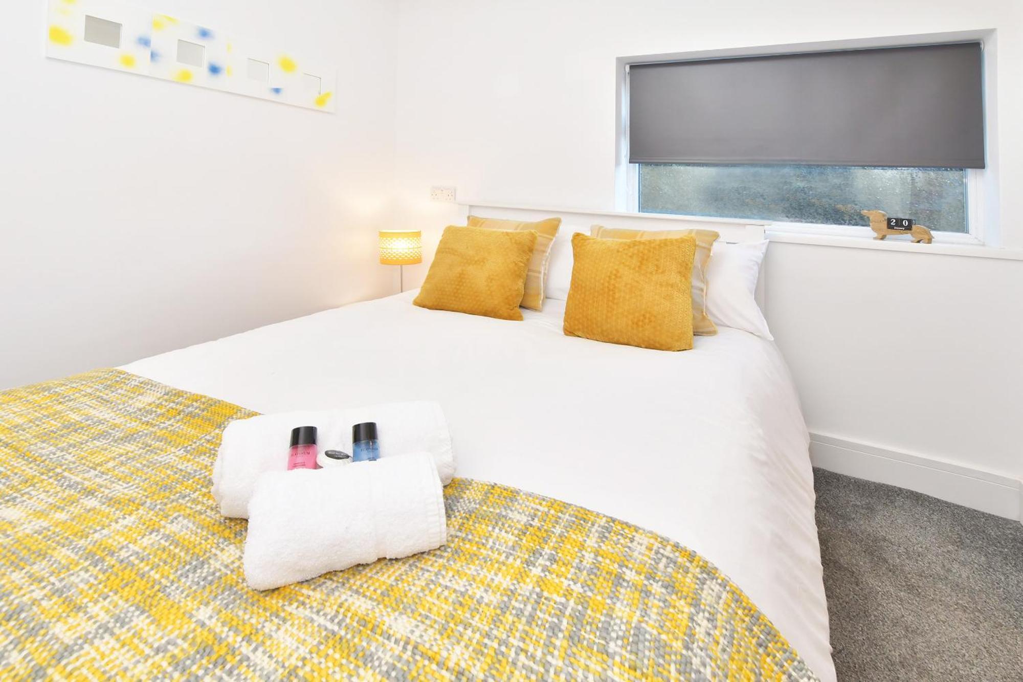 Townhouse @ Henry Street Crewe Hotell Exteriör bild